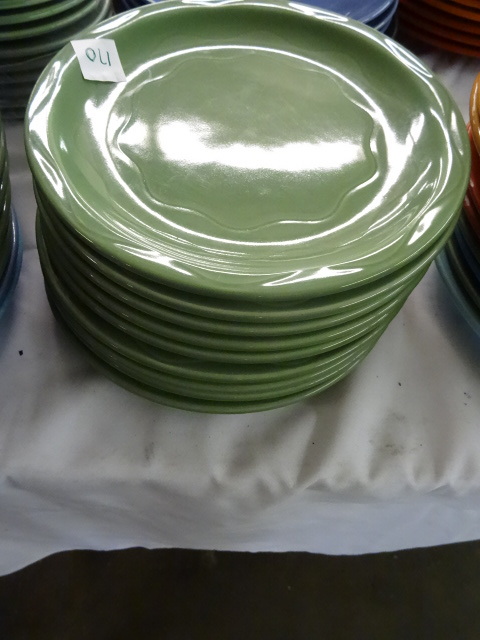 lot 170 image: 9 Syracuse Plates 10