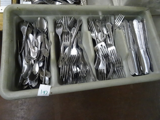 lot 197 image: Misc Silverware