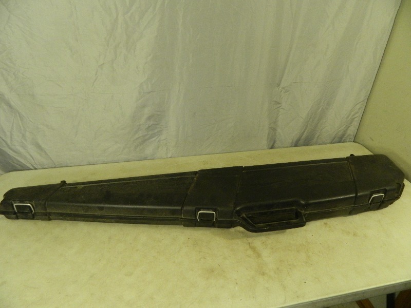 lot 61 image: Hard Side Rifle Case