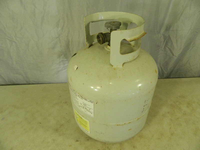 lot 74 image: 20 lb Propane Tank