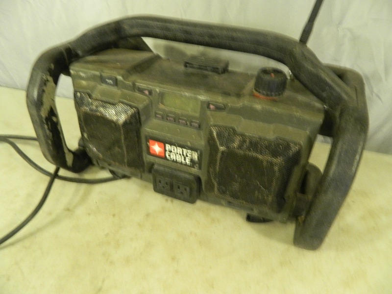 lot 77 image: Porter Cable Radio