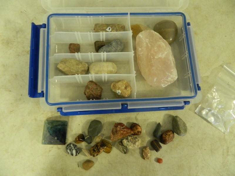 lot 91 image: Rocks and More