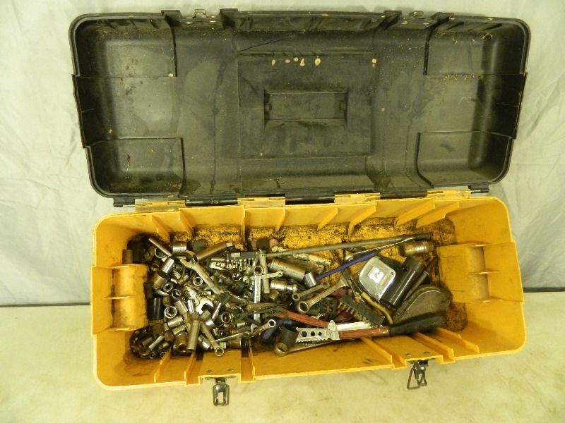 lot 112 image: Craftsman Toolbox with Tools