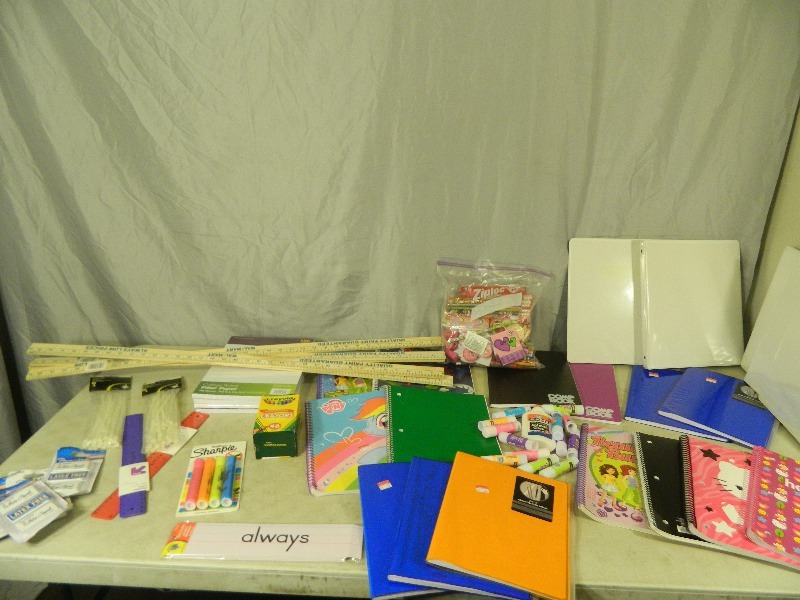lot 178 image: New School Supplies