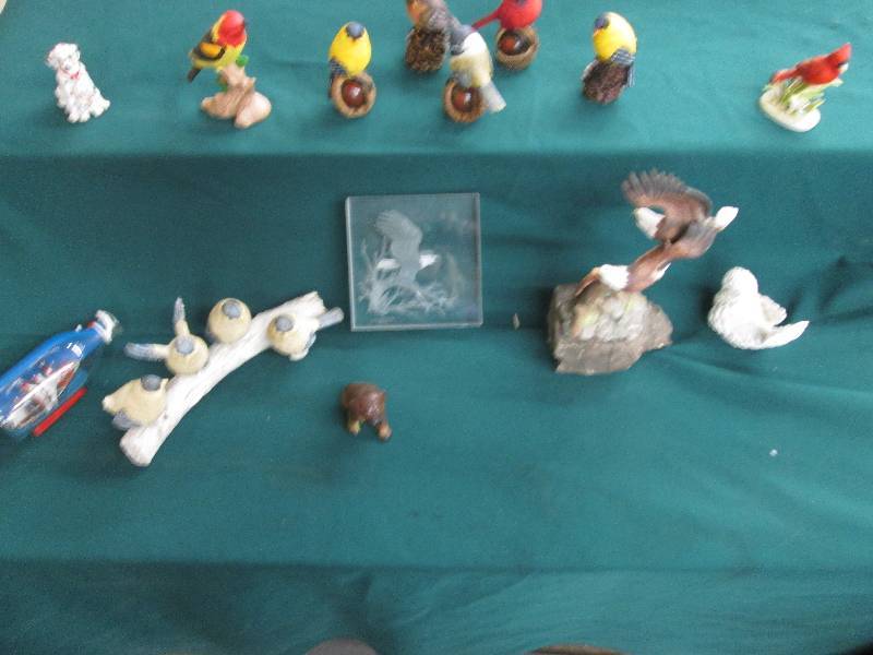 Knick Knack Figurines includes man...