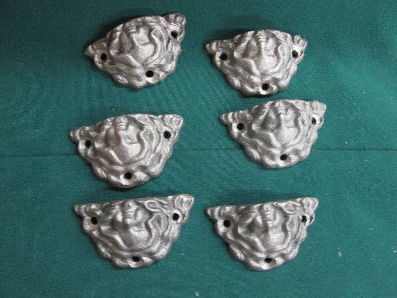 Lot of 6 2.5 inch Cast Iron Holder...