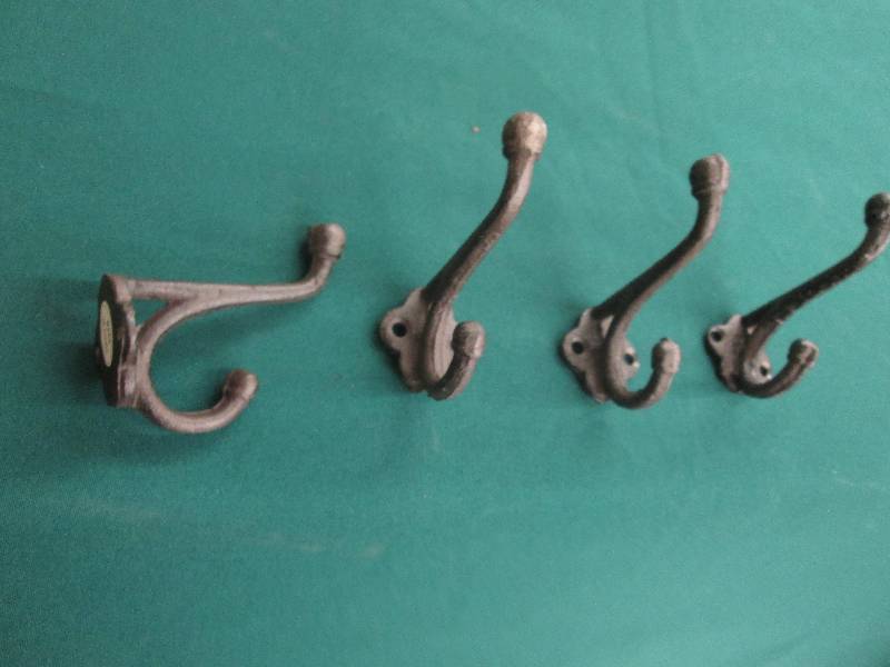 Lot of 4 Cast Iron Hooks 1.5 x3.5 i...