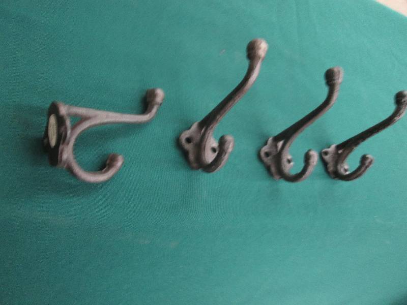 Lot of 4 Cast Iron Hooks 1.5 x3.5 i...