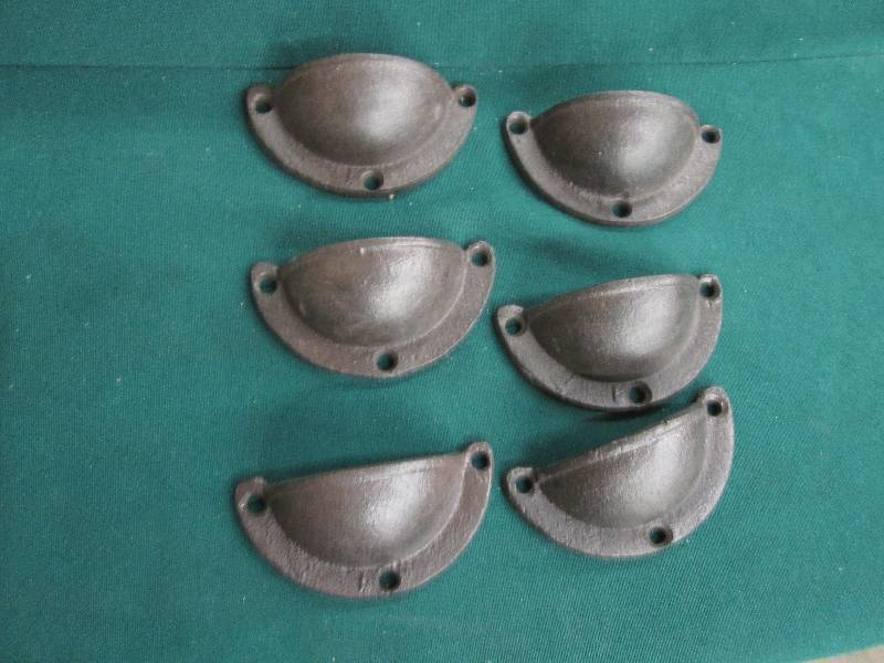 Lot of 6  3.2 inch Cast Iron Holde...