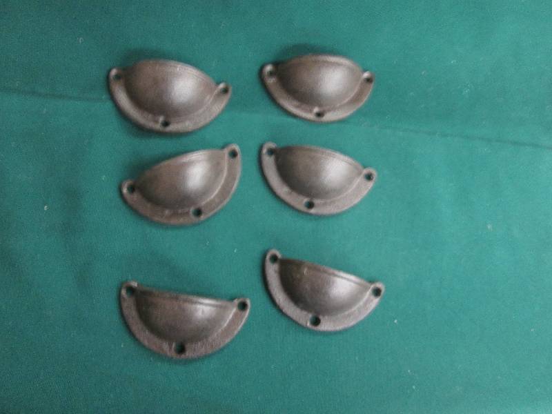 Lot of 6  3.2 inch Cast Iron Holde...
