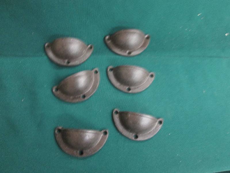 Lot of 6  3.2 inch Cast Iron Holde...