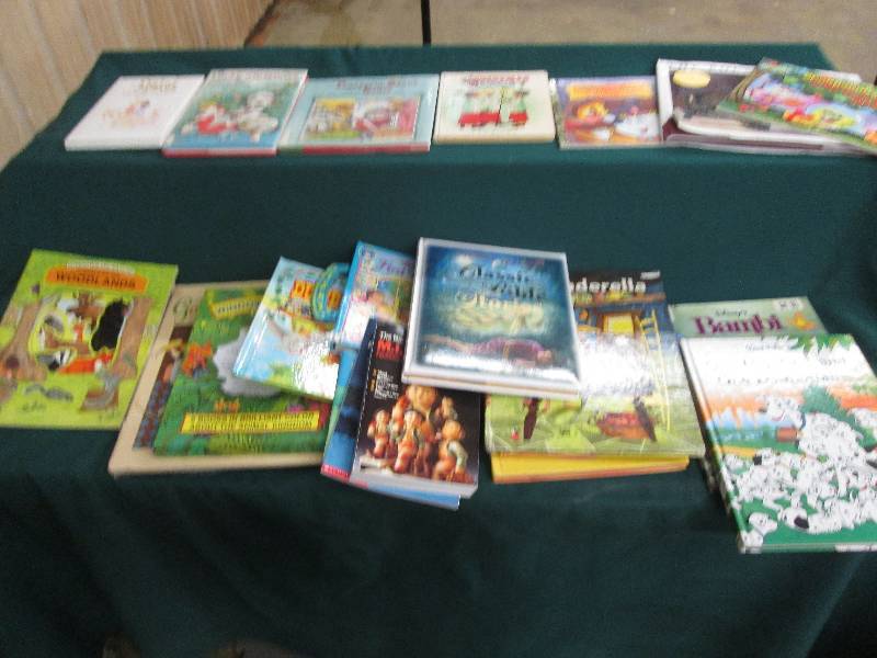 Large Lot of Childrens Books...