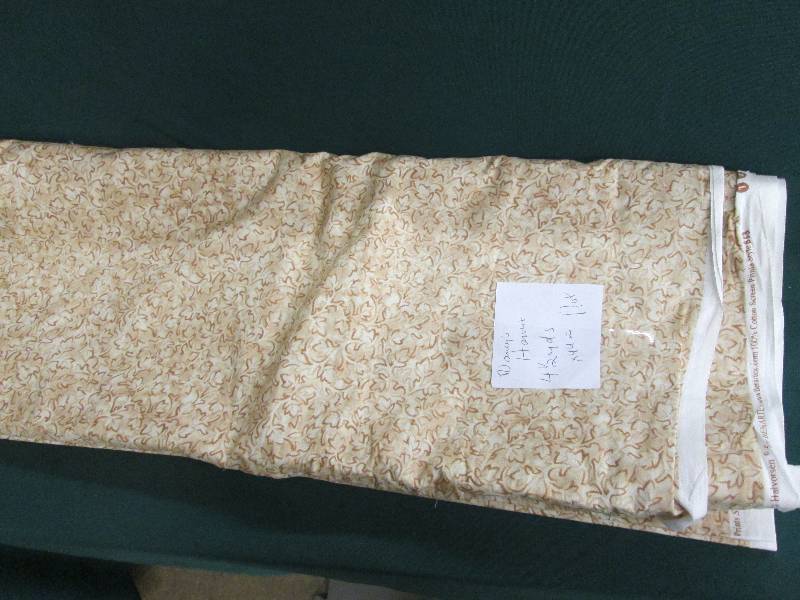 Nancys Harvest Prints 4.5 yards...