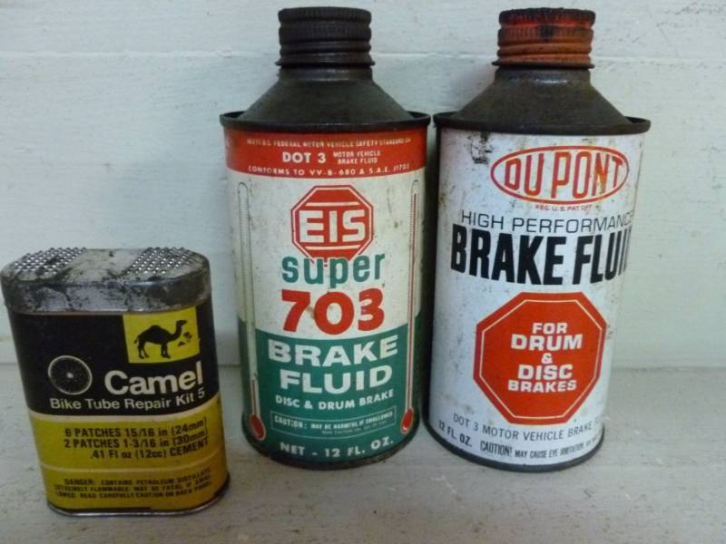lot 24 image: Vintage Metal Containers