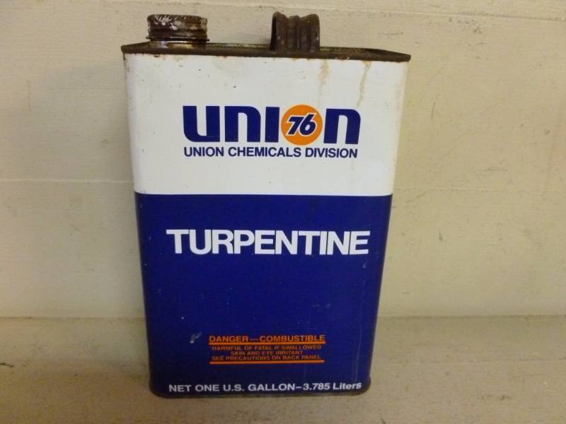 lot 25 image: Vintage Metal Container