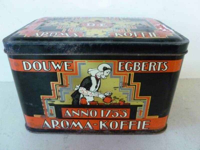lot 26 image: Vintage Metal Container