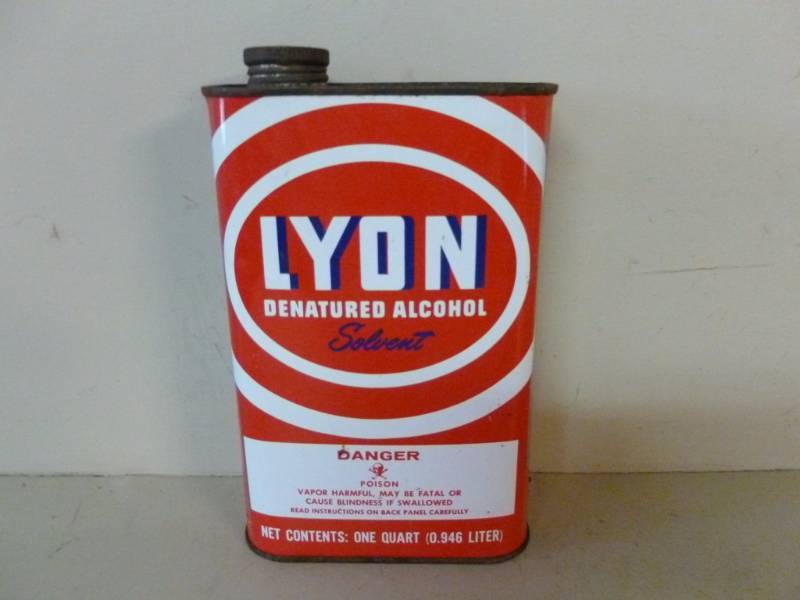 lot 28 image: Vintage Metal Container