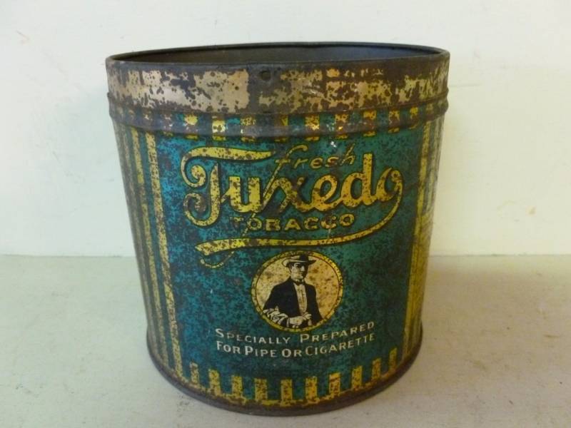 lot 29 image: Vintage Tobacco Can