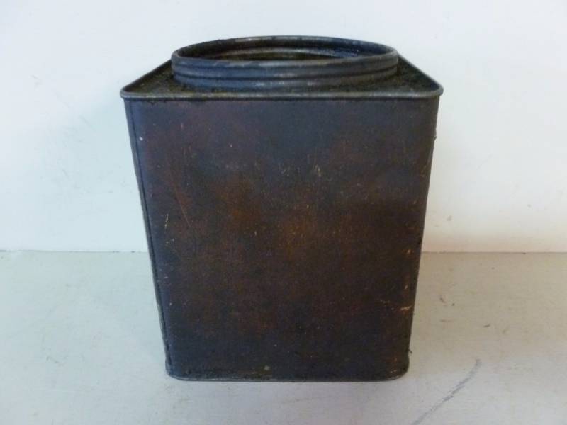 lot 31 image: Vintage Metal Container