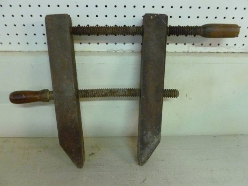 lot 59 image: Vintage Wood Clamp