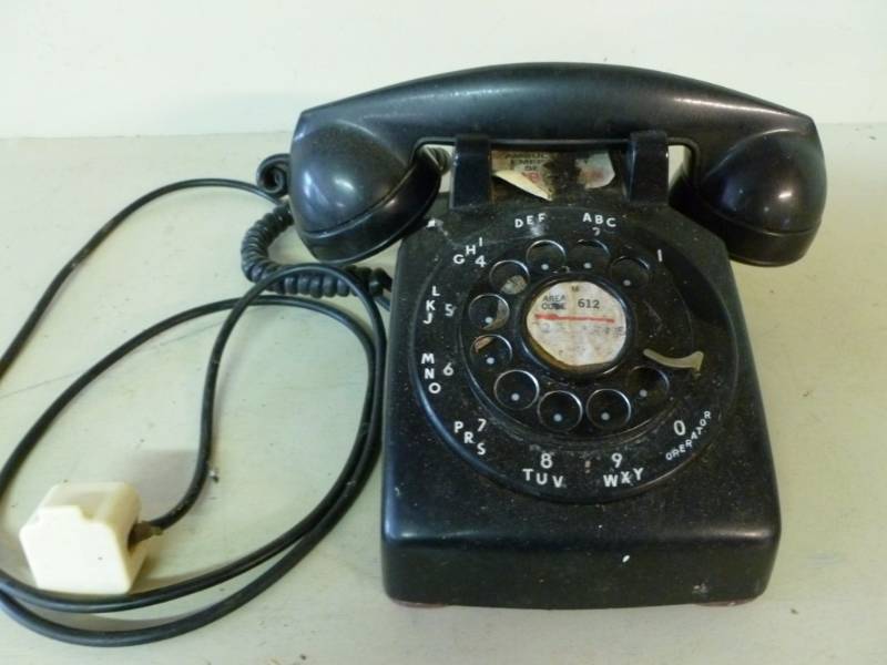 lot 64 image: Vintage Telephone