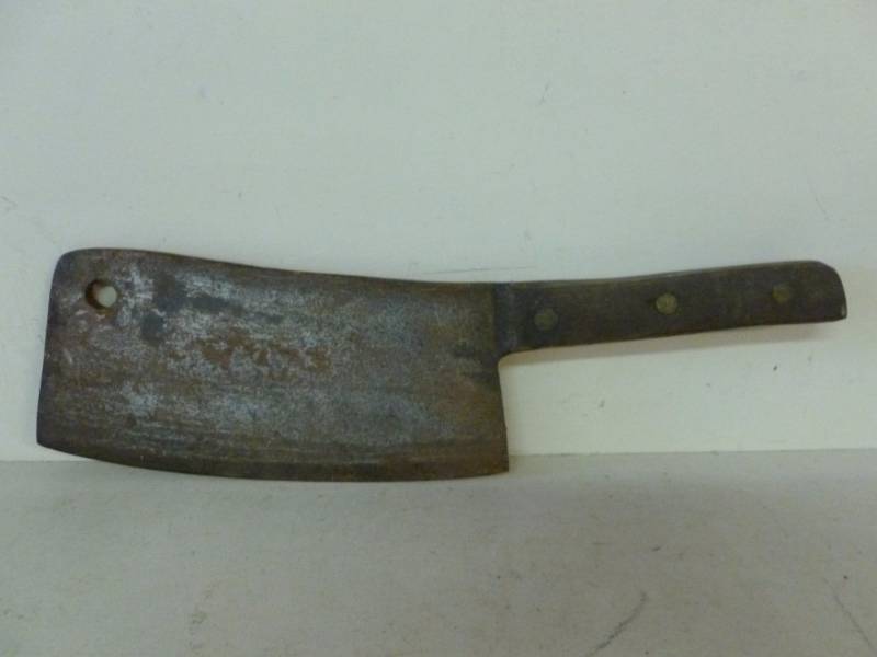 lot 67 image: Vintage Cleaver Knife