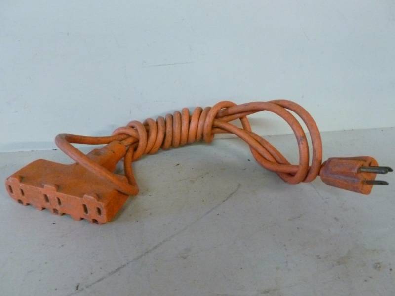 lot 84 image: Extension Cord