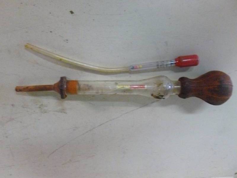 lot 109 image: Tools