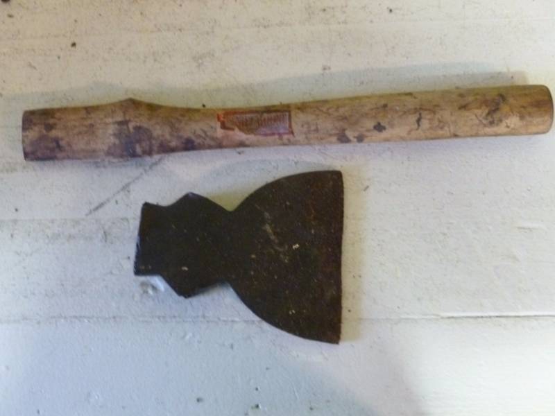 lot 120 image: Vintage Ax Head