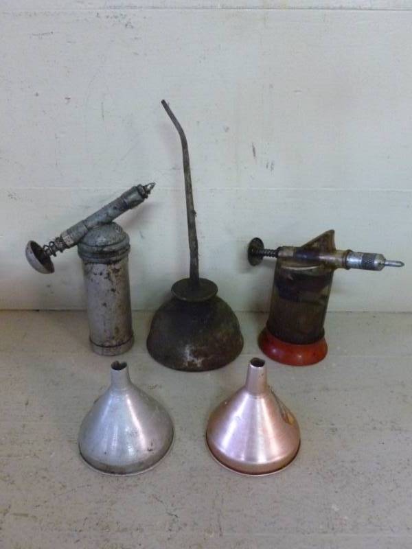 lot 134 image: Vintage Oil Cans