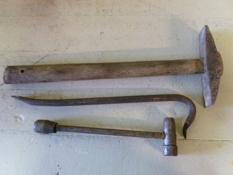 lot 139 image: Vintage Tools