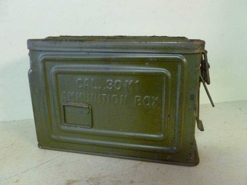 lot 141 image: Ammo Box