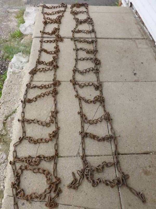 lot 142 image: Tractor Tire Chains