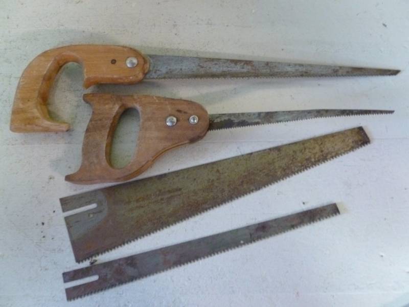 lot 144 image: Saws