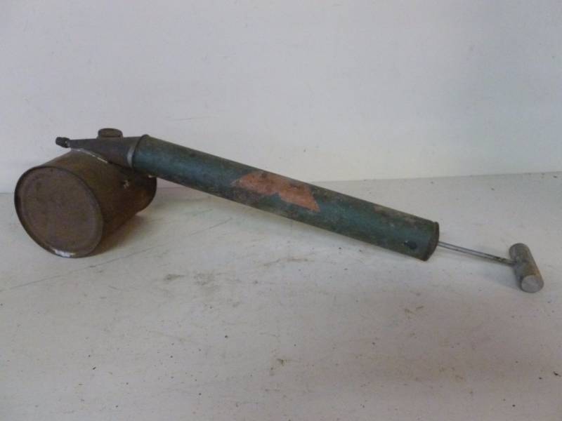 lot 154 image: Vintage Hand Sprayer