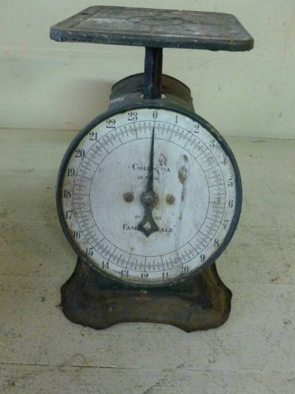lot 176 image: Vintage Scale