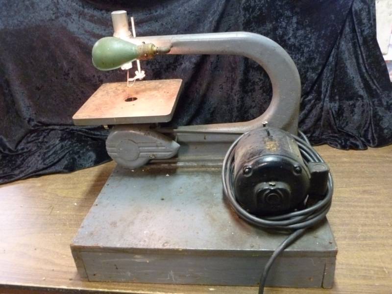 lot 180 image: Scroll Saw