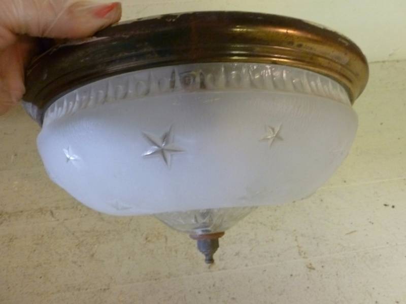 lot 181 image: Vintage Light