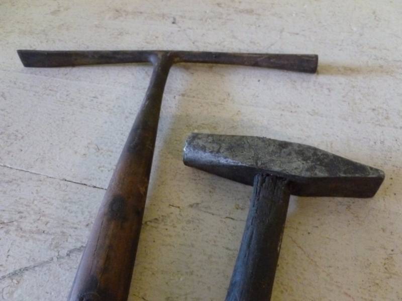 lot 210 image: Vintage Tools