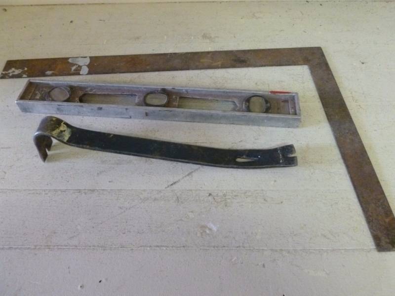 lot 212 image: Tools