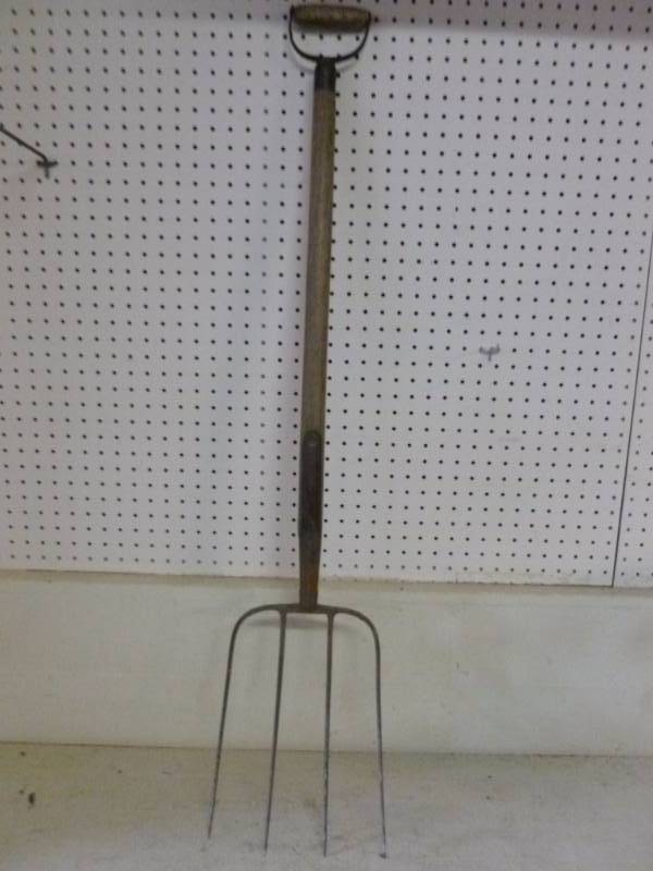 lot 230 image: Hay Fork