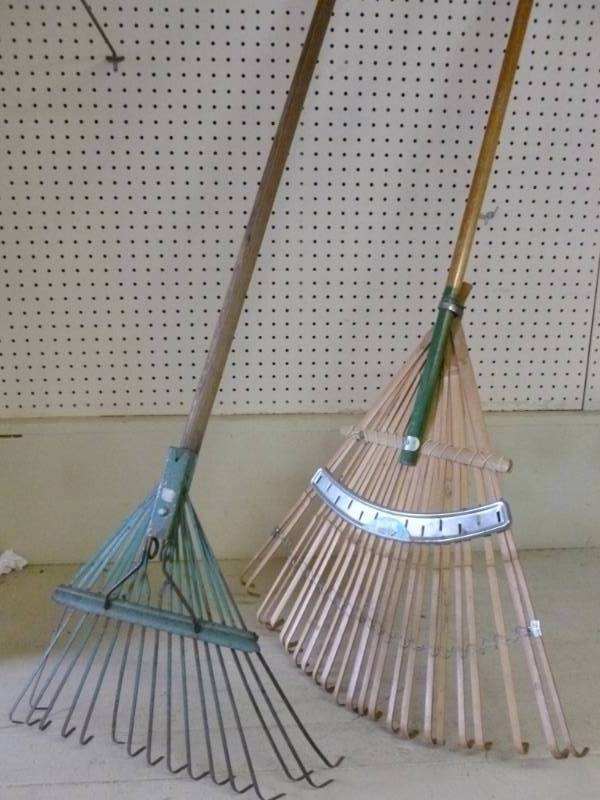 lot 231 image: Lawn And Garden Items