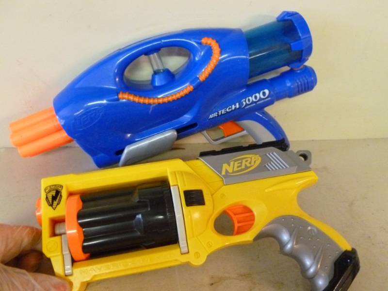 lot 266 image: Nerf Guns