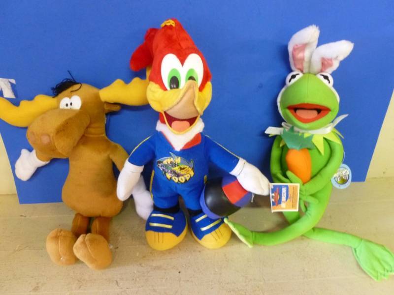 lot 271 image: Toys