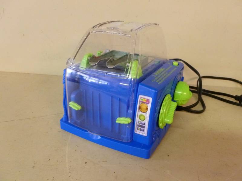 lot 272 image: Electric Toy