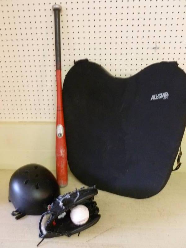 lot 273 image: Sports Equipment