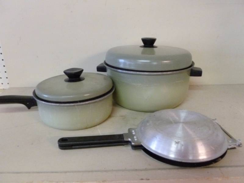 lot 277 image: Kitchen
