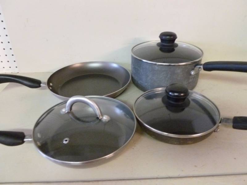 lot 278 image: Kitchen