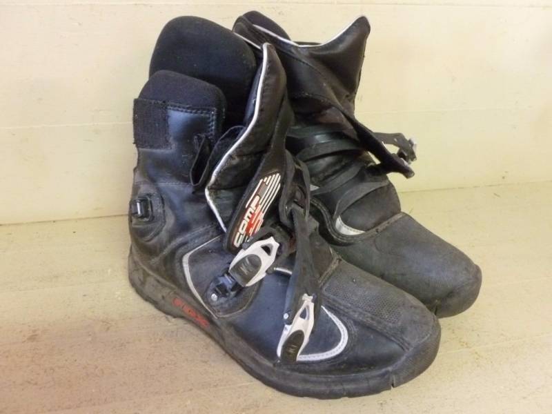 lot 330 image: Fox Snowboard Boots