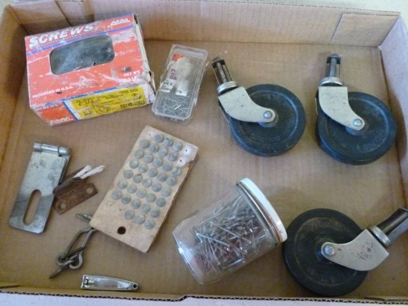 lot 346 image: Screws  Nails